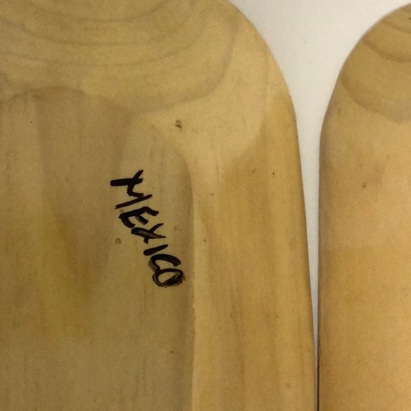 Set of 3 wooden nesting bowls handpainted floral pattern in Mexico - Picture 5 of 6